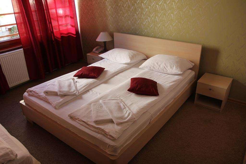 Etn Hotel Saraybosna Oda fotoğraf